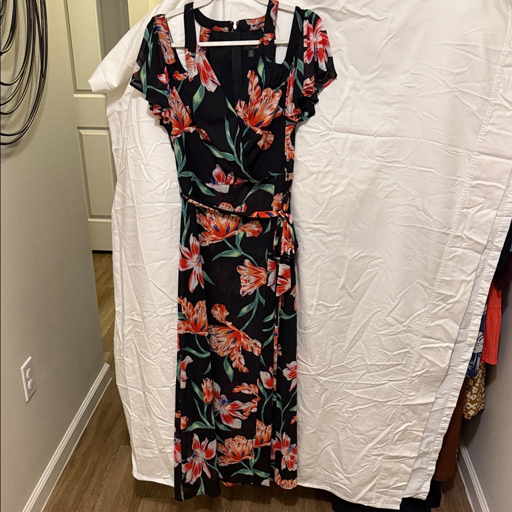 Thalia Sodi Black Floral Midi Dress
